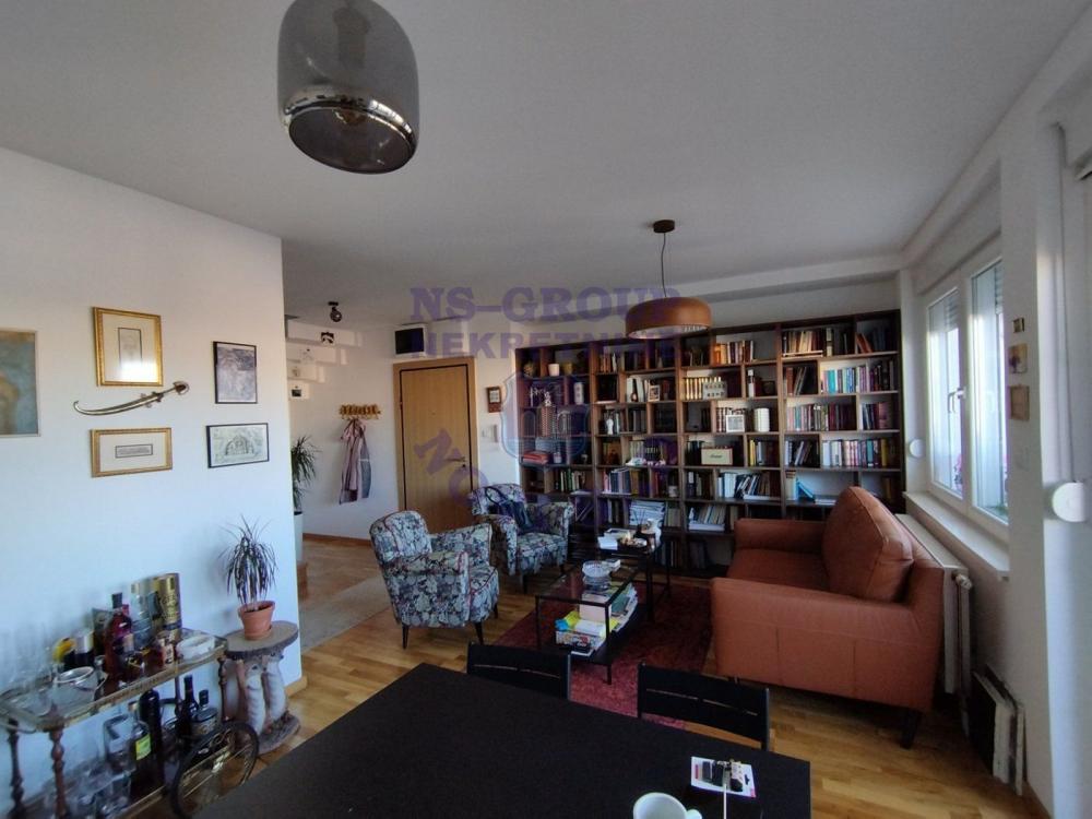 Slika 2 - Trosoban, 70m2, Grbavica Novi Sad, sa terasom, ima lift