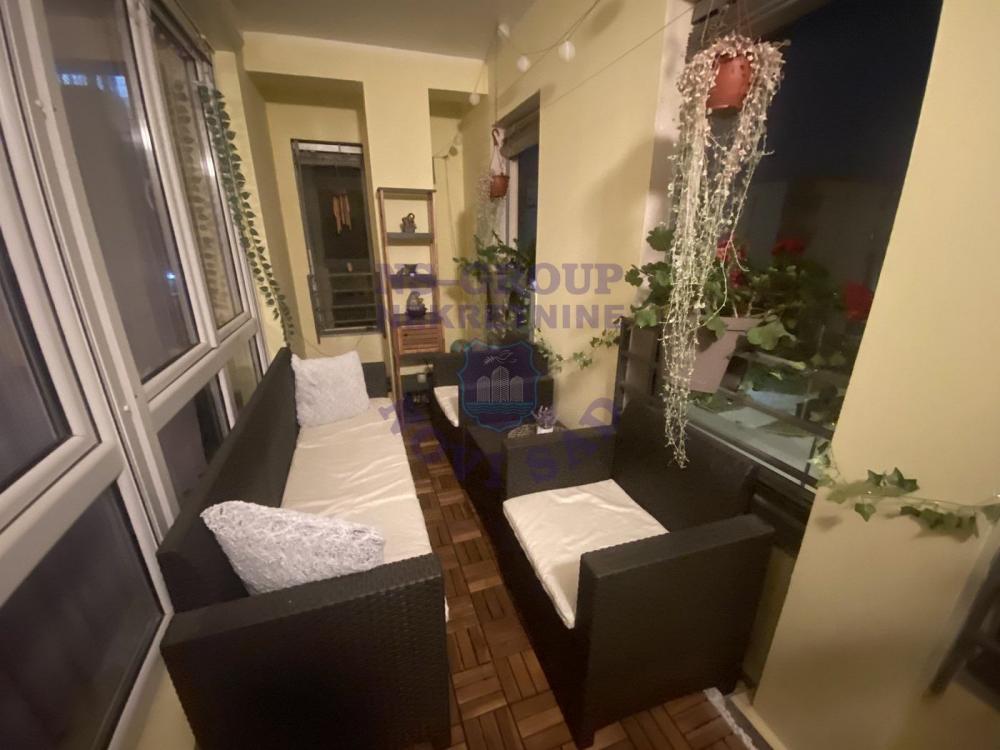 Slika 8 - Trosoban, 98m2, Jugovićevo Novi Sad, sa terasom, ima lift