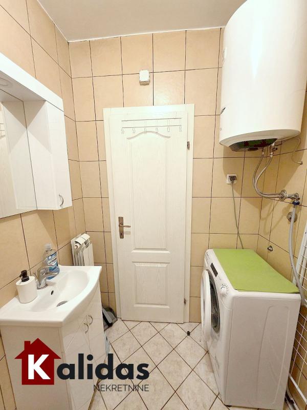 Slika 6 - Stan,NOVI SAD,SAJAM,kv: 24, € 82400, ID: 1008258