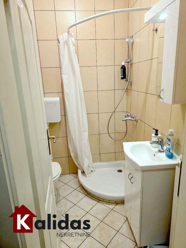 Slika 5 - Stan,NOVI SAD,SAJAM,kv: 24, € 82400, ID: 1008258