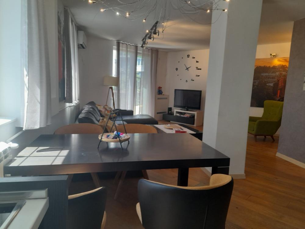 Slika 2 - Stan,NOVI SAD,CENTAR,kv: 80.00, € 257500, ID: 1058575