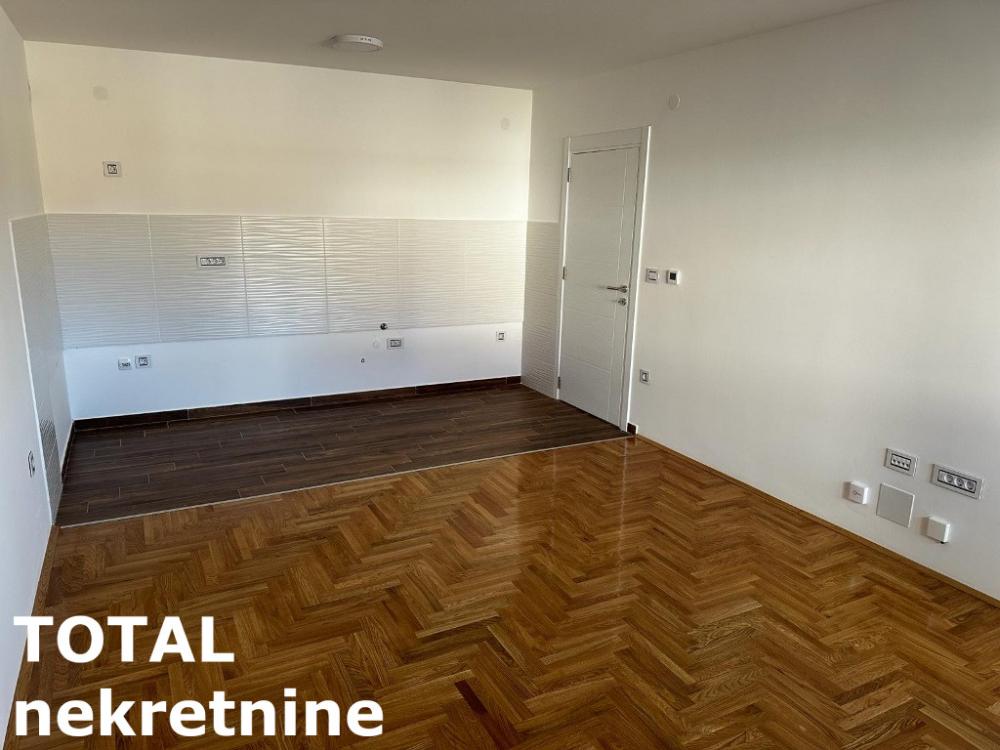 Slika 2 - Stan,NOVI SAD,TELEP,kv: 55.00, € 126500, ID: 1099278