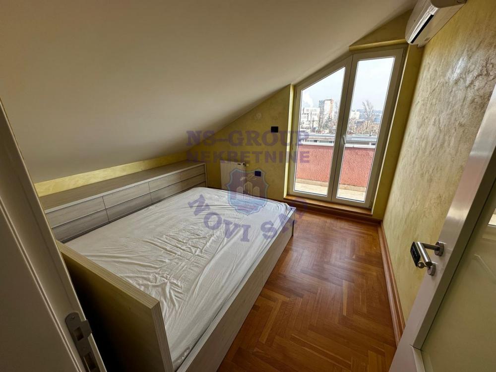 Slika 4 - 557995-EXTRA dvoiposoban moderan stan u nivoima.