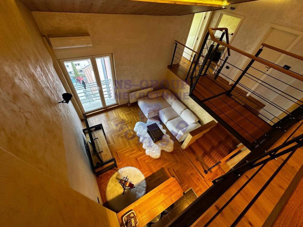 Slika 2 - 557995-EXTRA dvoiposoban moderan stan u nivoima.