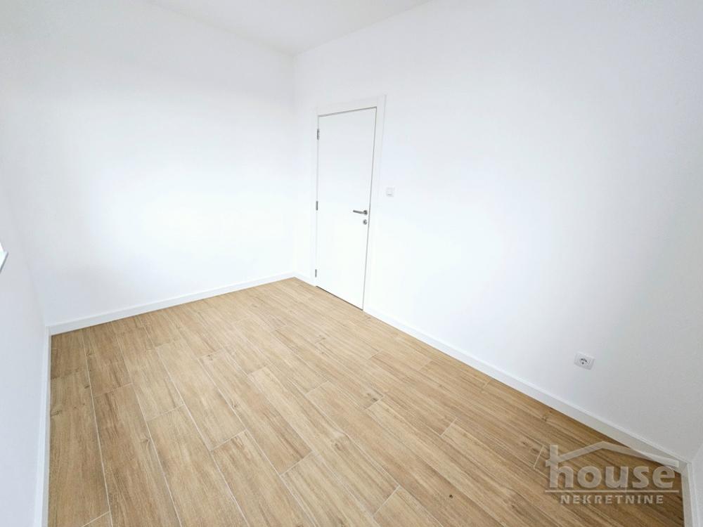 Slika 11 - Stan,PETROVARADIN,KARAGACA,kv: 72.00, € 158200, ID: 1064414