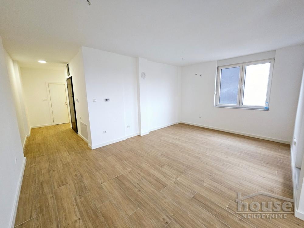 Slika 4 - Stan,PETROVARADIN,KARAGACA,kv: 72.00, € 158200, ID: 1064414