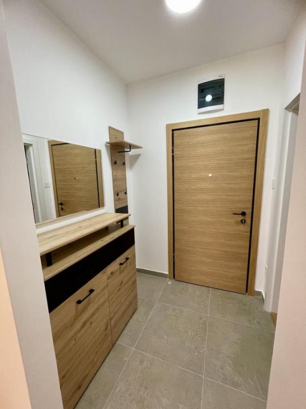 Slika 10 - Dvosoban stan Square garden