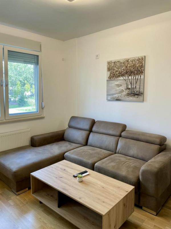 Slika 3 - Dvosoban stan Square garden