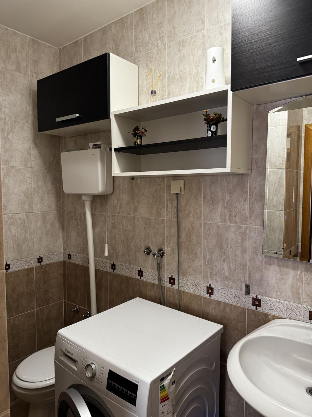 Slika 4 - Petosoban, 143m2, Nova Detelinara Novi Sad, ima lift