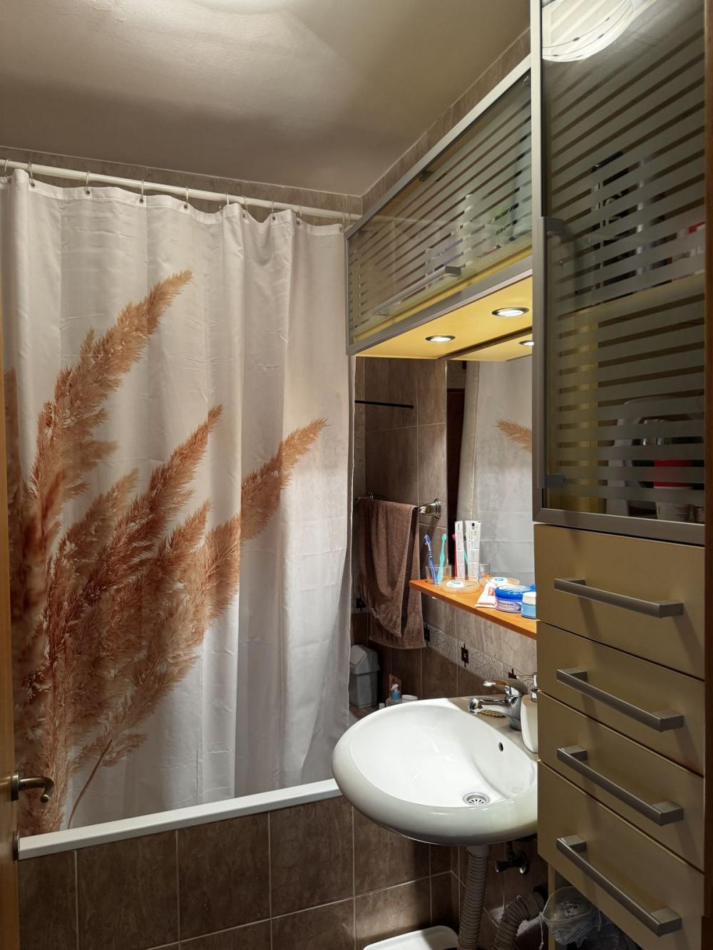 Slika 6 - Petosoban, 143m2, Nova Detelinara Novi Sad, ima lift