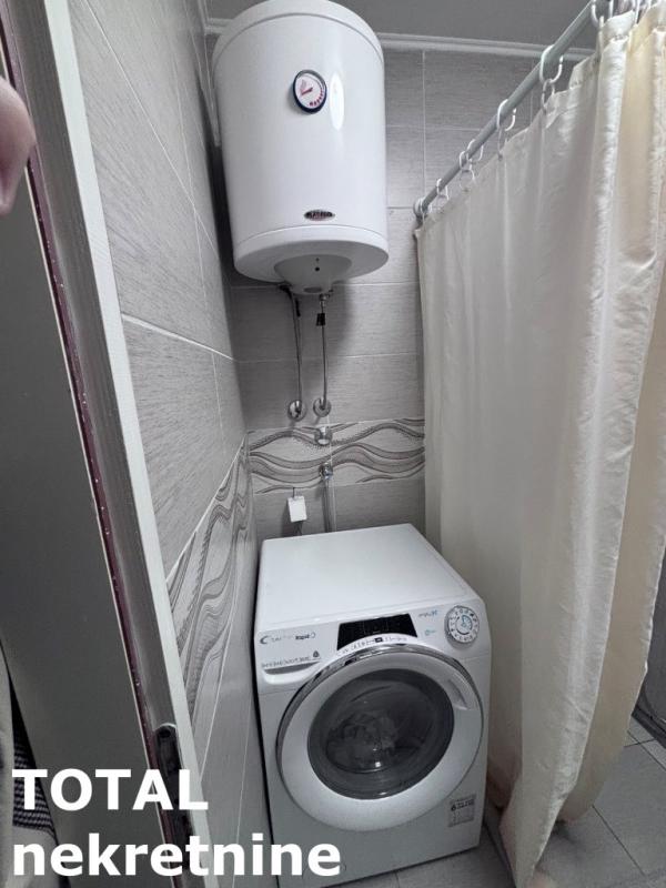 Slika 8 - Stan,NOVI SAD,ZELEZNICKA STANICA,kv: 46.00, € 120000, ID: 1101546