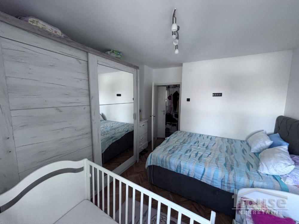 Slika 4 - Stan,NOVI SAD,ZELEZNICKA STANICA,kv: 46.00, € 120000, ID: 1064698