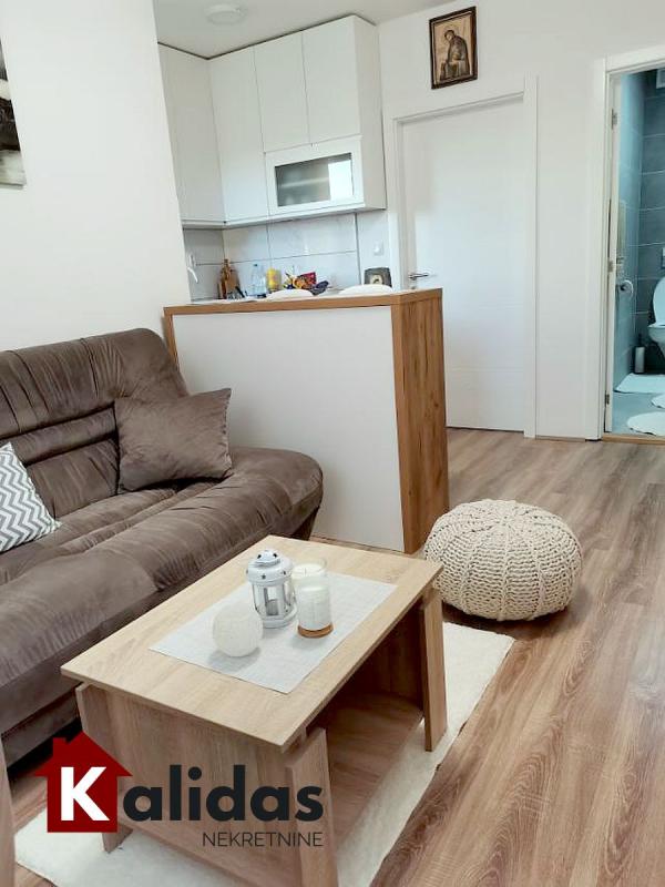 Slika 2 - Stan,NOVI SAD,ADICE,kv: 27, € 87550, ID: 1008275