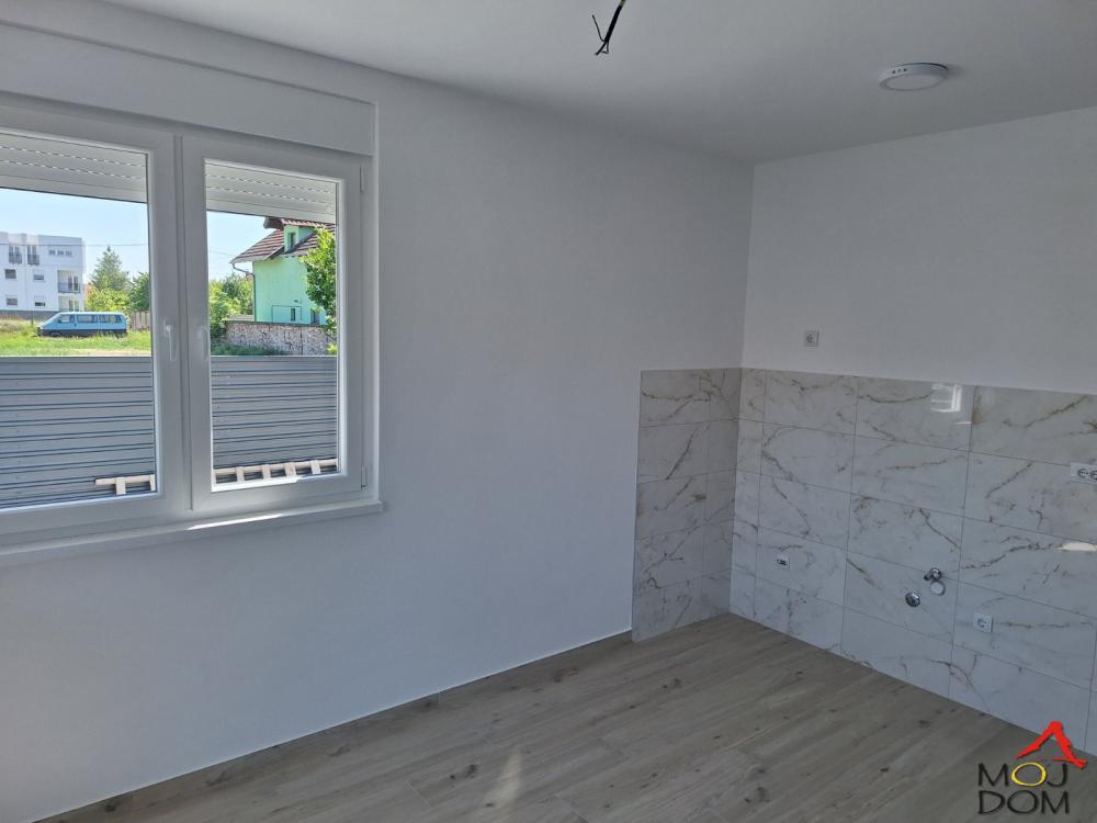 Slika 2 - Stan,NOVI SAD,ADICE,kv: 32, € 59400, ID: 1031270