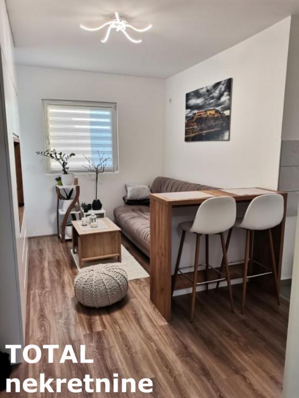 Glavna slika -Stan,NOVI SAD,ADICE,kv: 27.00, € 85000, ID: 1101608