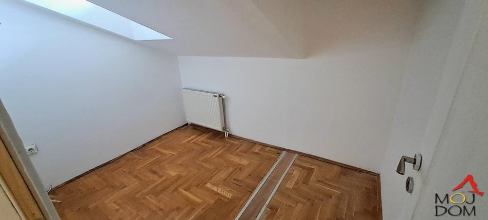 Slika 10 - Stan,NOVI SAD,CENTAR,kv: 56, € 146260, ID: 1030575