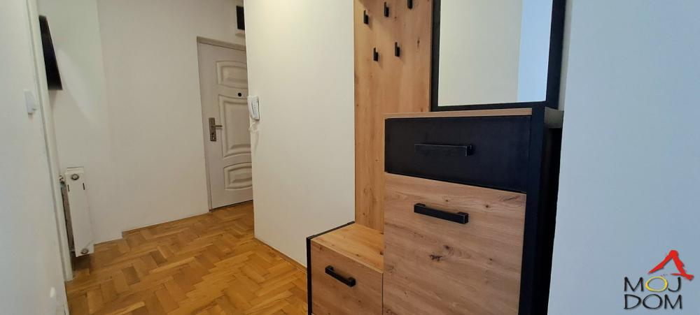 Slika 5 - Stan,NOVI SAD,CENTAR,kv: 56, € 146260, ID: 1030575