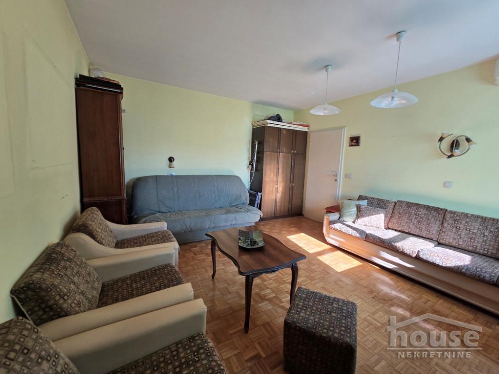 Slika 2 - Stan,NOVI SAD,CENTAR,kv: 42.00, € 120000, ID: 1064750