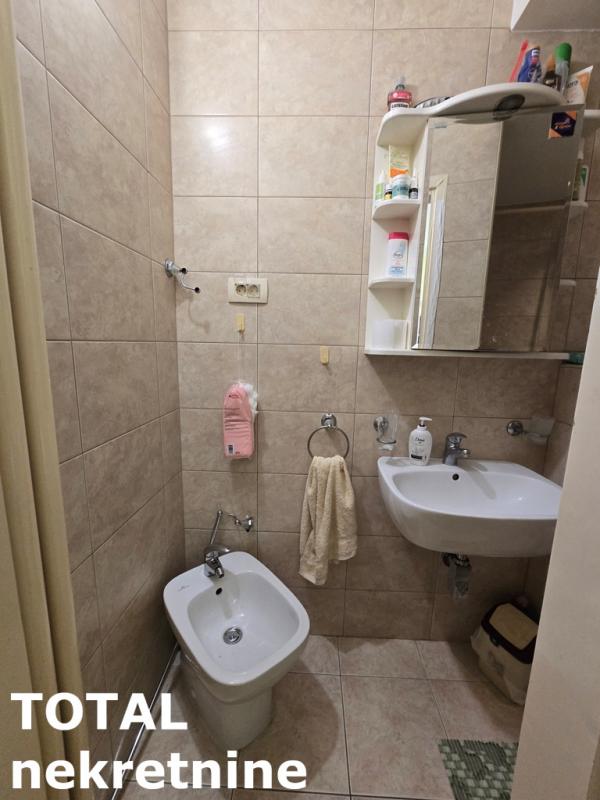 Slika 10 - Stan,NOVI SAD,CENTAR,kv: 42.00, € 120000, ID: 1101598