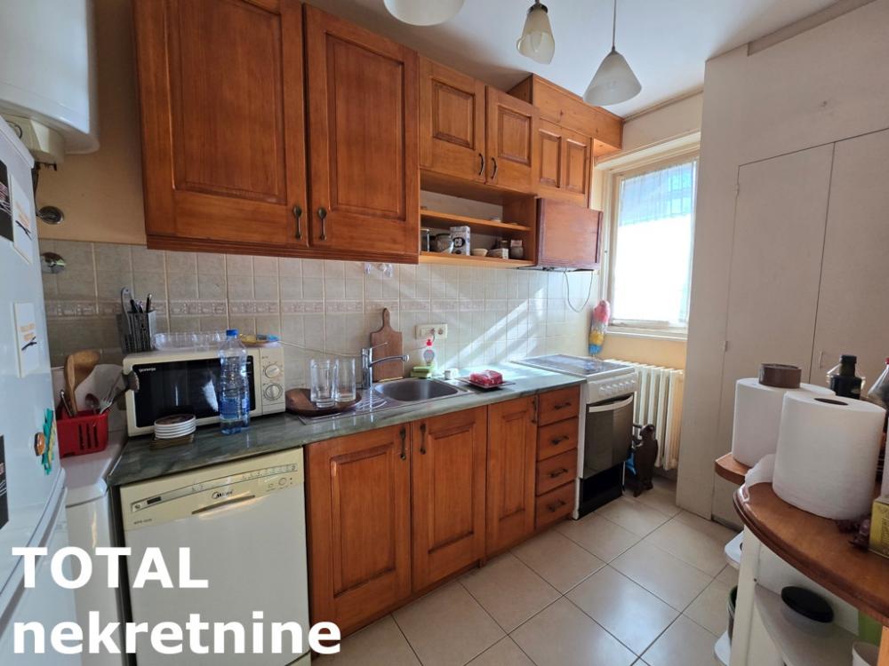 Slika 3 - Stan,NOVI SAD,CENTAR,kv: 42.00, € 120000, ID: 1101598