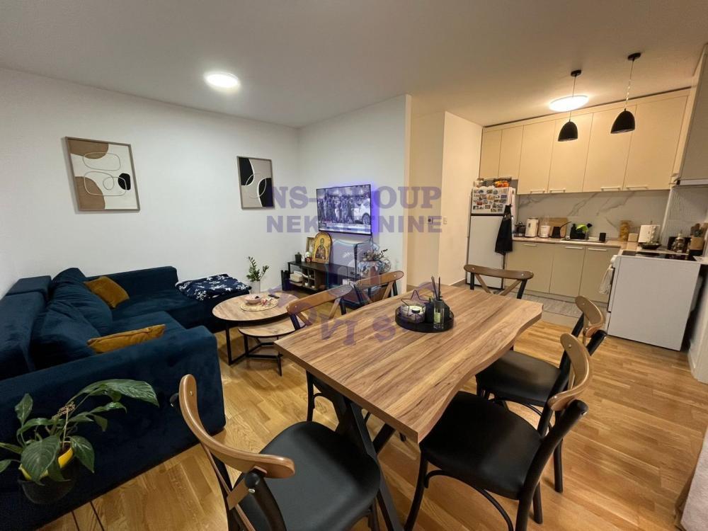 Glavna slika -Prodaja stana, 45m2, Novo naselje Novi Sad, sa terasom, ima lift