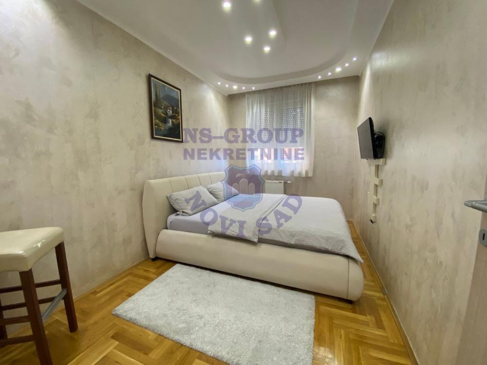 Slika 5 - Odlican trosoban stan na Bulevaru Evrope!