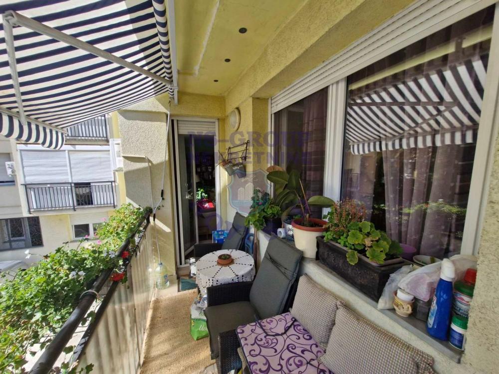 Slika 1 - Prodaja stana, 77m2, Grbavica Novi Sad, sa terasom, ima lift