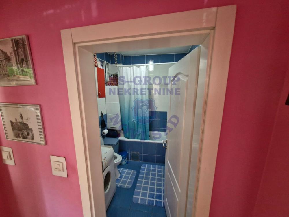 Slika 2 - Prodaja stana, 77m2, Grbavica Novi Sad, sa terasom, ima lift