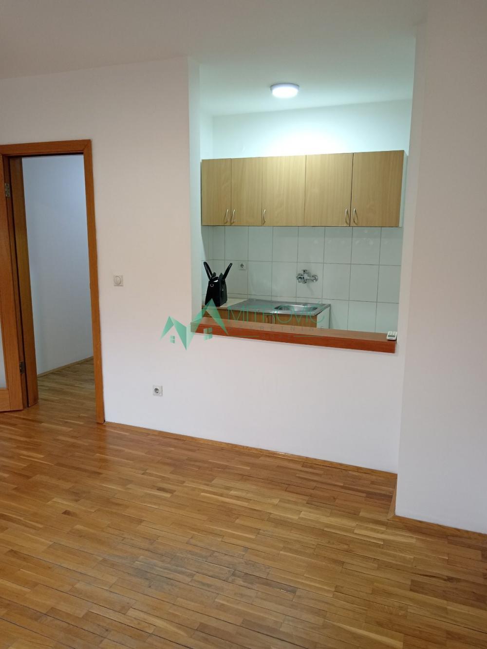 Slika 5 - Novi Sad, Socijalno - Komforna garsonjera 32 m2 