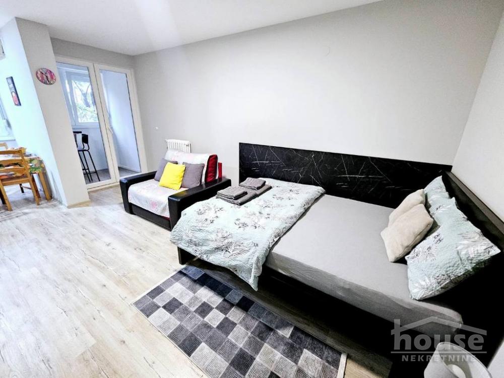 Slika 3 - Stan,NOVI SAD,BULEVAR,kv: 33.00, € 103950, ID: 1064794