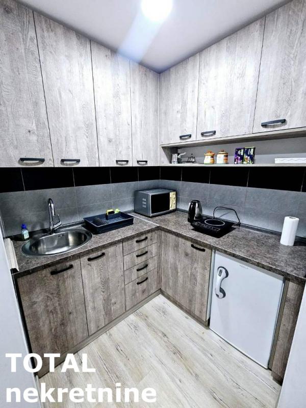 Slika 5 - Stan,NOVI SAD,BULEVAR,kv: 33.00, € 103950, ID: 1101642