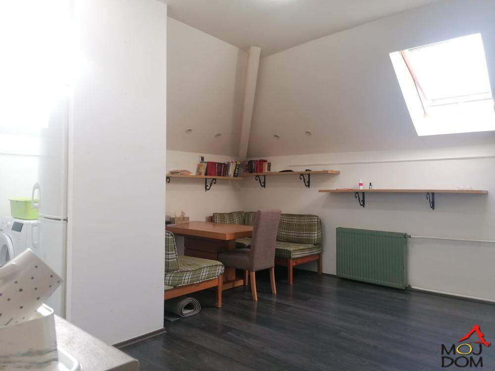 Slika 3 - Stan,NOVI SAD,DETELINARA,kv: 36, € 72100, ID: 1030706