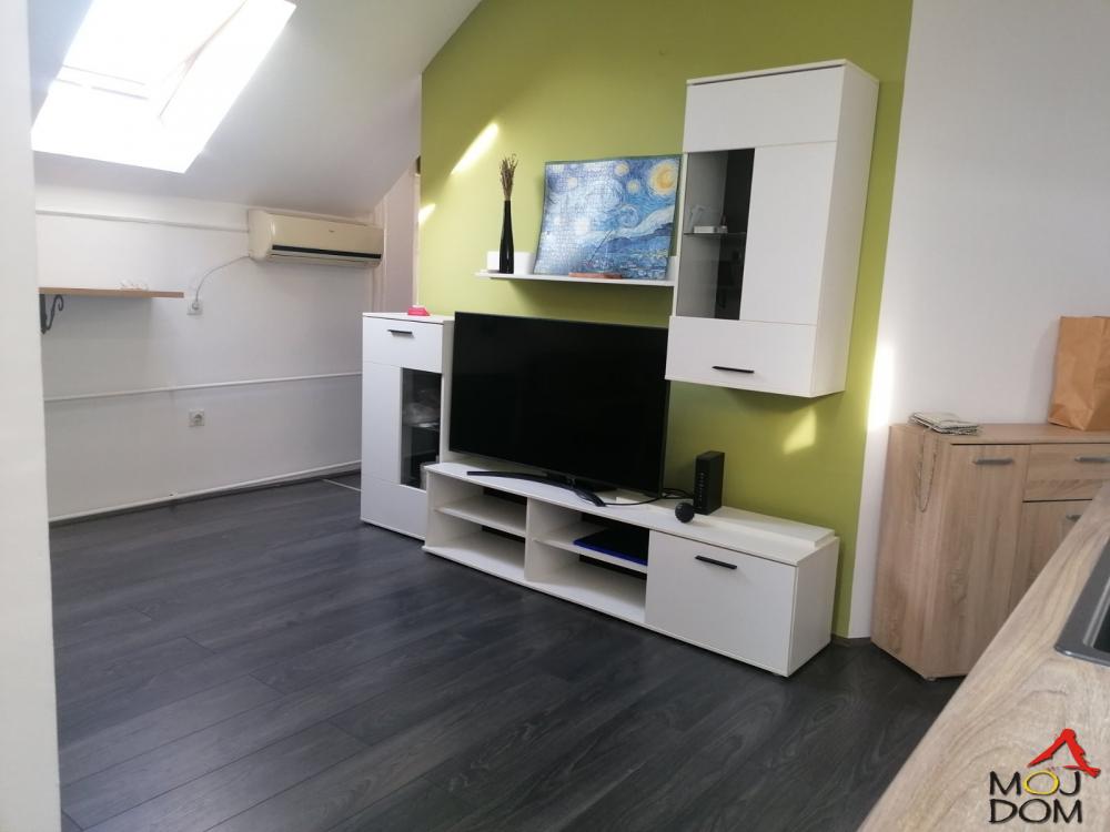 Slika 2 - Stan,NOVI SAD,DETELINARA,kv: 36, € 72100, ID: 1030706
