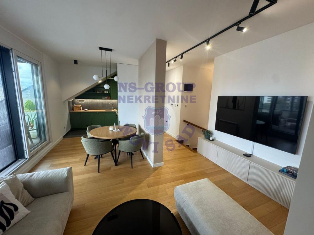 Slika 0 - Odlican stan na Petrovaradinu