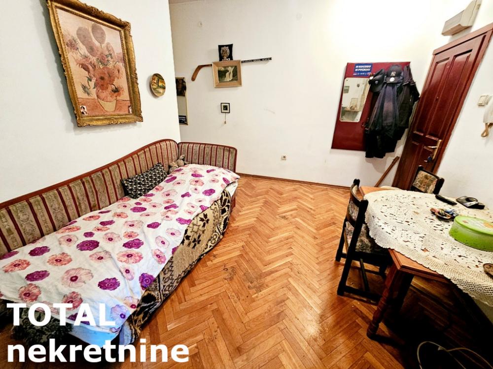 Slika 2 - Stan,NOVI SAD,CENTAR,kv: 52.00, € 156000, ID: 1101651