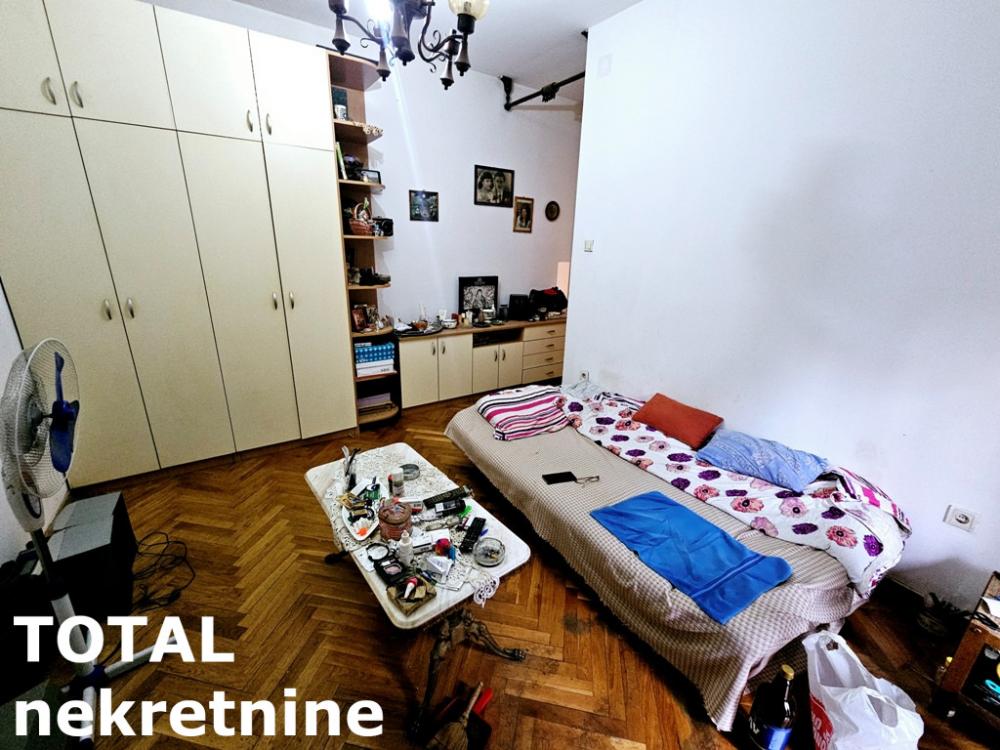 Slika 4 - Stan,NOVI SAD,CENTAR,kv: 52.00, € 156000, ID: 1101651