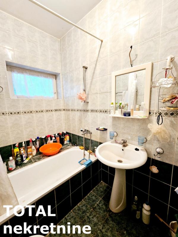 Slika 8 - Stan,NOVI SAD,CENTAR,kv: 52.00, € 156000, ID: 1101651