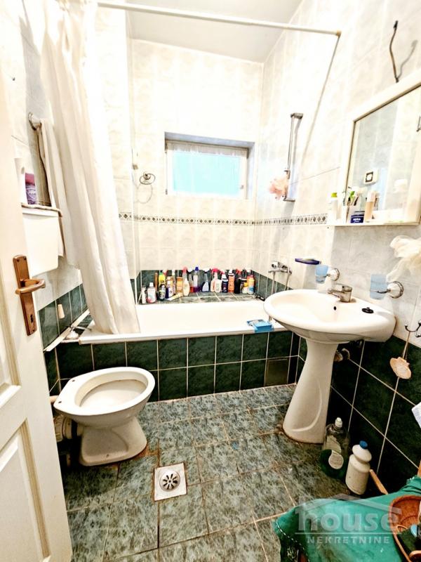 Slika 9 - Stan,NOVI SAD,CENTAR,kv: 52.00, € 156000, ID: 1064803