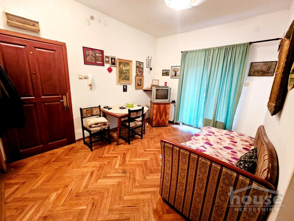 Slika 2 - Stan,NOVI SAD,CENTAR,kv: 52.00, € 156000, ID: 1064803