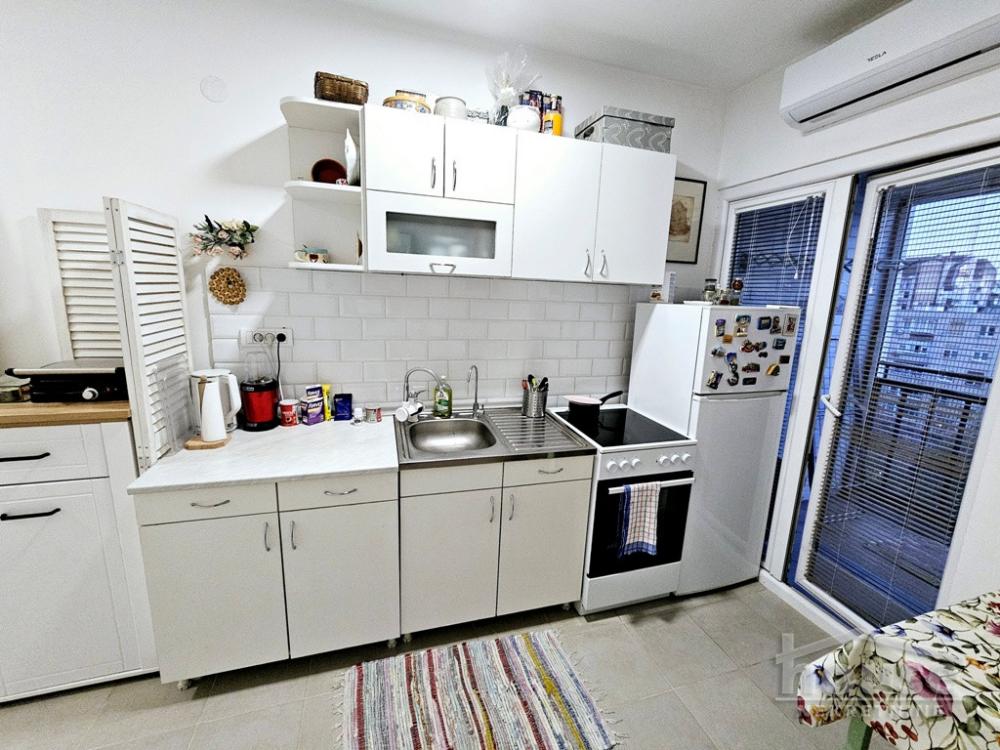 Slika 7 - Stan,NOVI SAD,ZELEZNICKA STANICA,kv: 38.00, € 110000, ID: 1064755