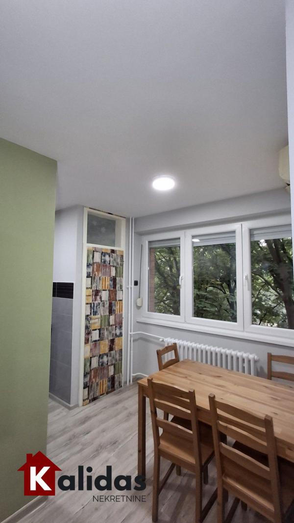 Slika 4 - Stan,NOVI SAD,BULEVAR,kv: 33, € 107070, ID: 1008282