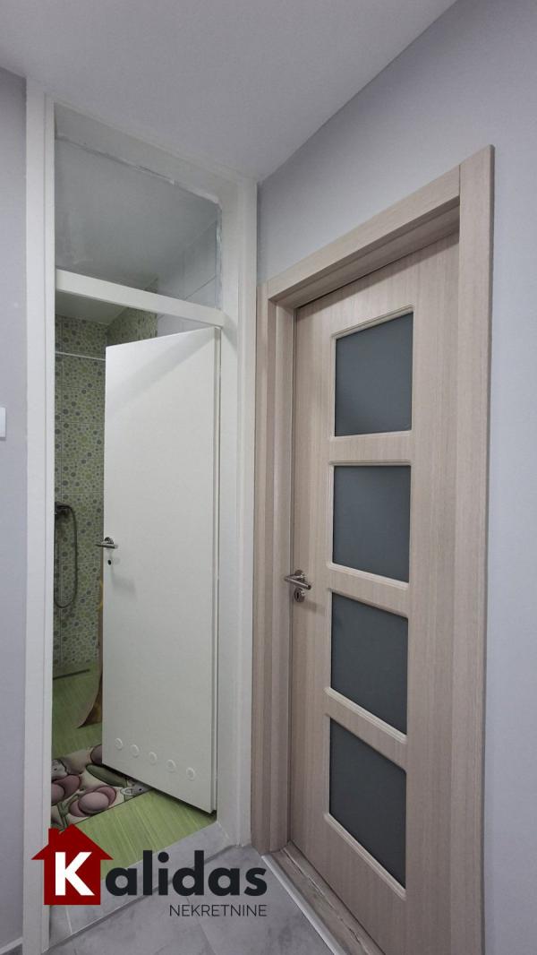 Slika 2 - Stan,NOVI SAD,BULEVAR,kv: 33, € 107070, ID: 1008282