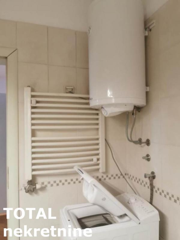 Slika 6 - Stan,NOVI SAD,BULEVAR,kv: 46.00, € 138000, ID: 1101601