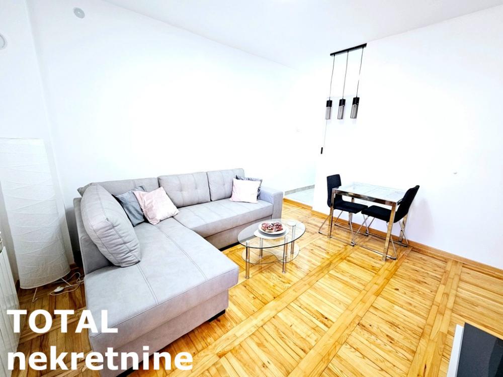 Slika 1 - Stan,NOVI SAD,BULEVAR EVROPE,kv: 37.00, € 125000, ID: 1101611