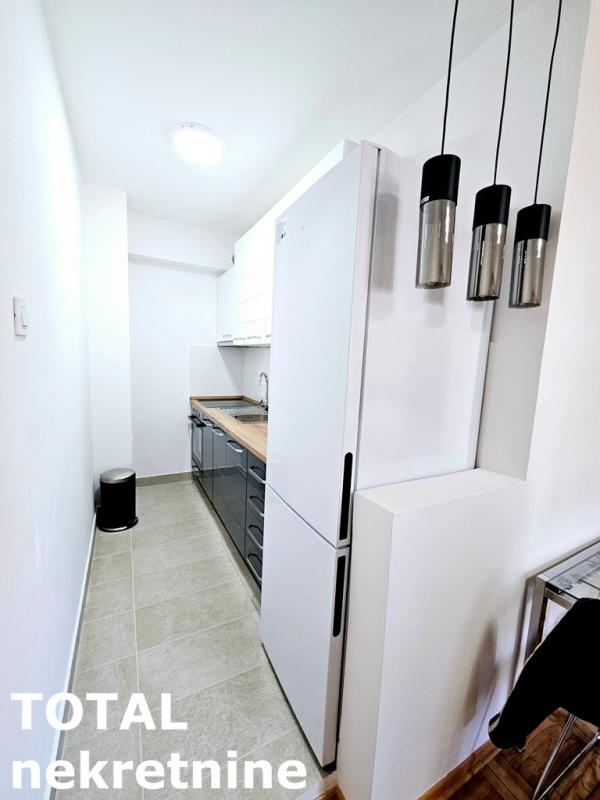 Slika 4 - Stan,NOVI SAD,BULEVAR EVROPE,kv: 37.00, € 125000, ID: 1101611