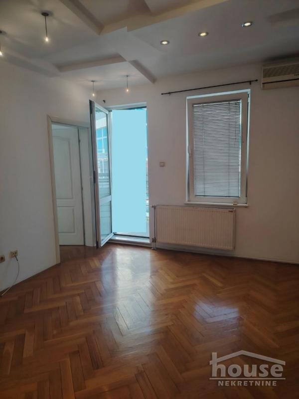 Slika 7 - Stan,NOVI SAD,BULEVAR,kv: 46.00, € 138000, ID: 1064753