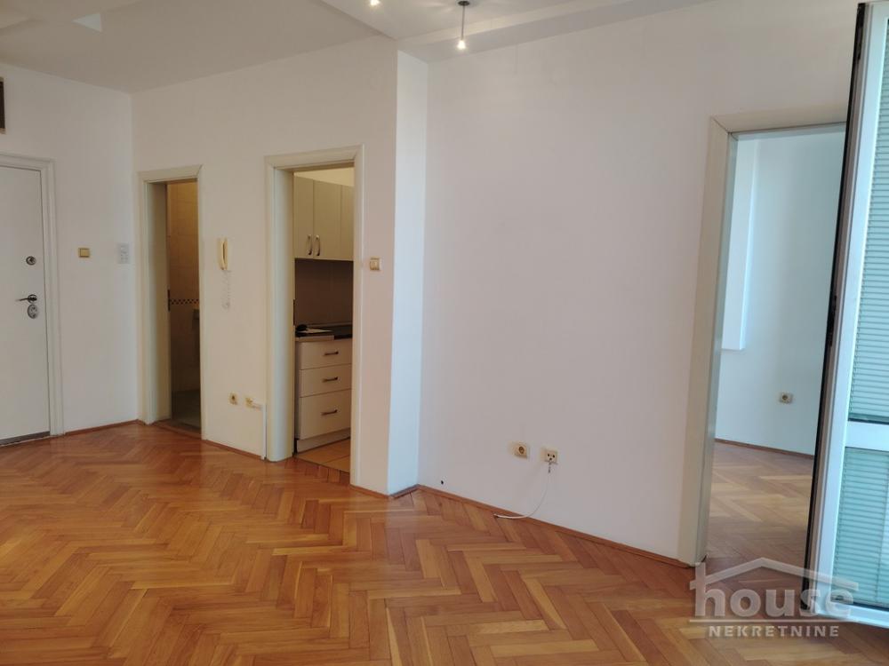 Slika 1 - Stan,NOVI SAD,BULEVAR,kv: 46.00, € 138000, ID: 1064753