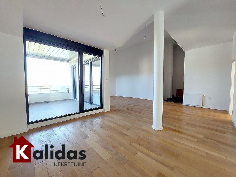 Slika 7 - Stan,NOVI SAD,CENTAR,kv: 160, € 398800, ID: 1008286