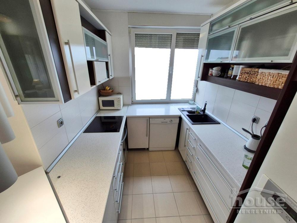 Slika 5 - Stan,NOVI SAD,CENTAR,kv: 144.00, € 432000, ID: 1064532