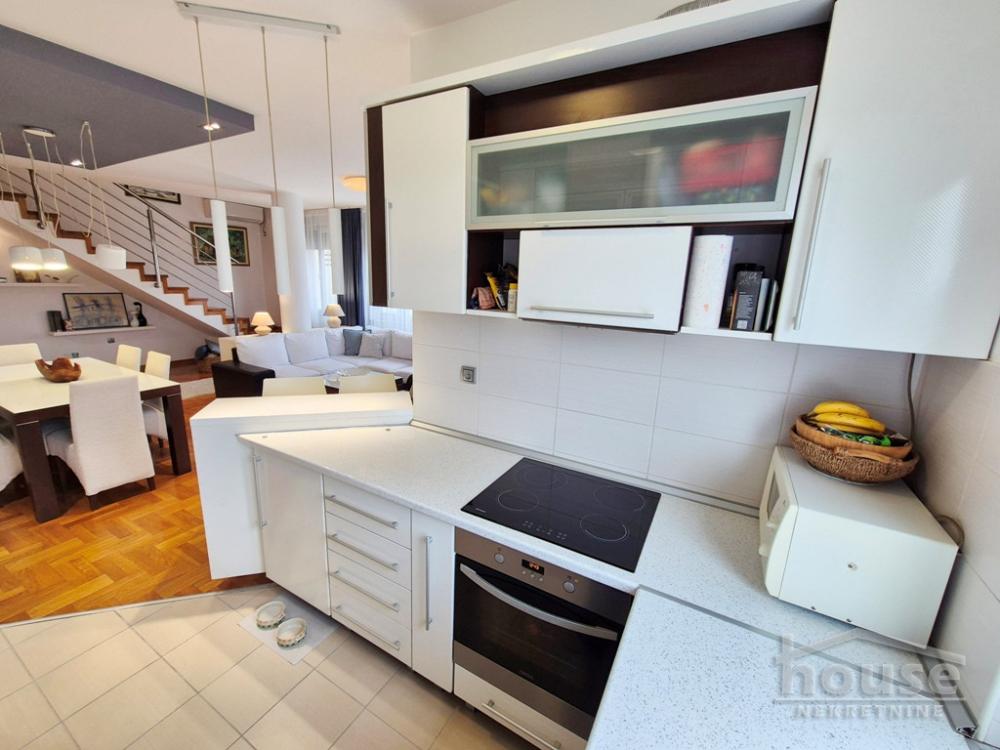 Slika 9 - Stan,NOVI SAD,CENTAR,kv: 144.00, € 432000, ID: 1064532